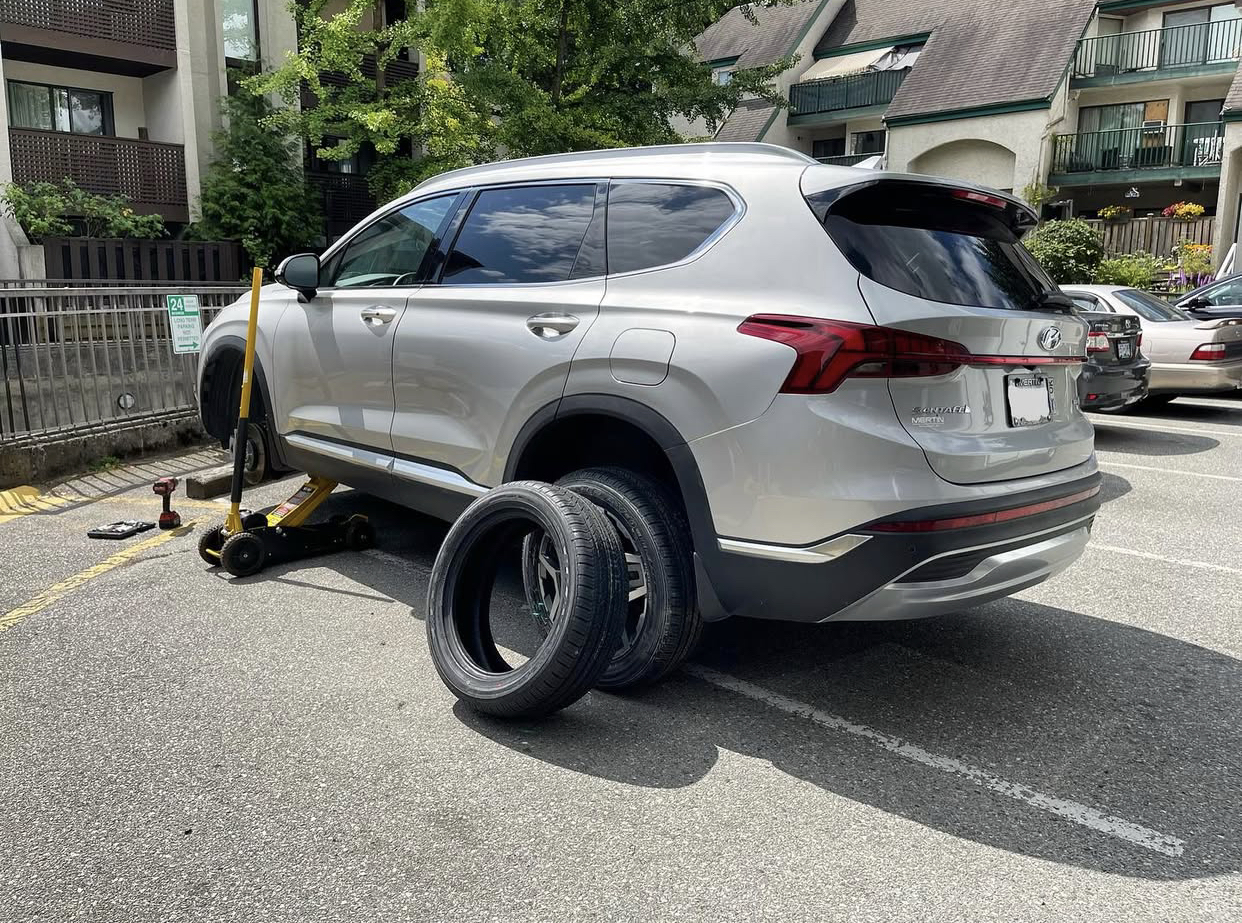 24 hrs Mobile Tire Services — Service Truck